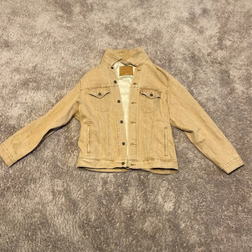 Levi’s Demin Trucker Jacket